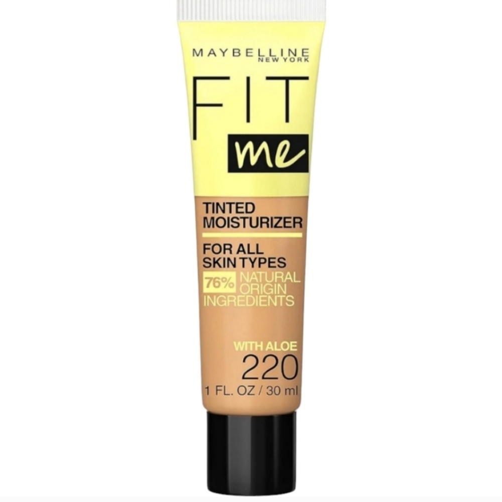 5 x Maybelline Fit Me Tinted Moisturizer, Natural Coverage, 220
